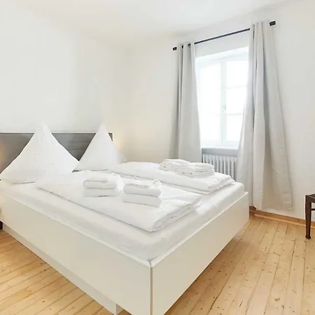 Neu!!! Moselbleibe Uferallee Commune fusionnée de Commune fusionnée de Bernkastel-Kues Extérieur photo