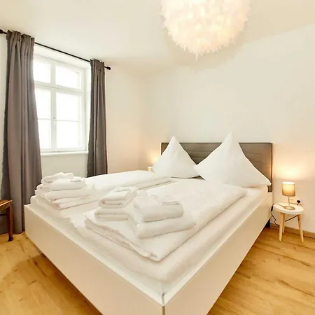 Neu!!! Moselbleibe Uferallee Commune fusionnée de Commune fusionnée de Bernkastel-Kues Extérieur photo