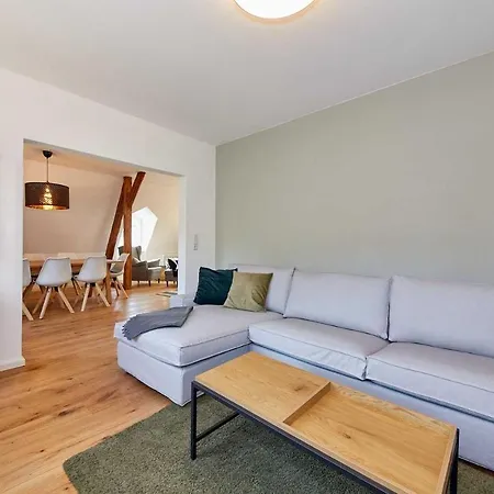 Neu!!! Moselbleibe Uferallee Commune fusionnée de Commune fusionnée de Bernkastel-Kues Extérieur photo