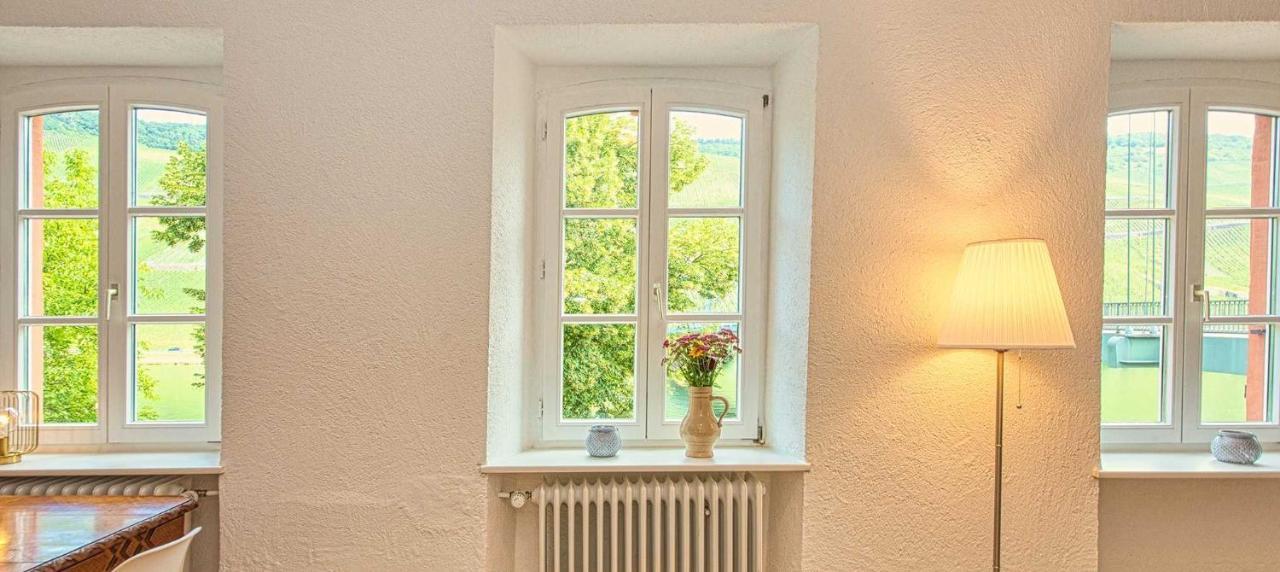 Neu!!! Moselbleibe Uferallee * Commune fusionnée de Bernkastel-Kues