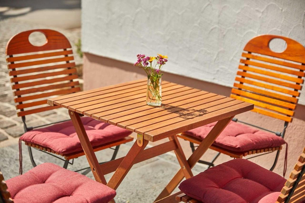 Neu!!! Moselbleibe Uferallee Commune fusionnée de Bernkastel-Kues
